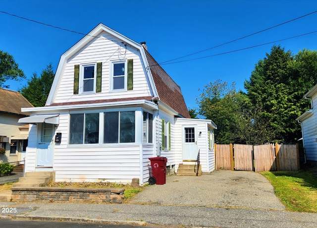 Property at 130 Farmland Rd, Lowell, MA 01850, 3 beds, 1 bath