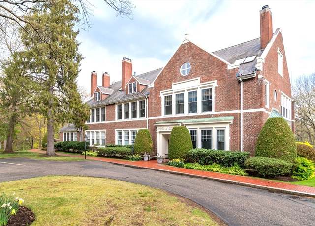 Property at 63 Garden Rd Unit C1, Wellesley, MA 02481, 2 beds, 2 baths