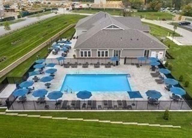Property at 3 Peters Farm Way #210, Westborough, MA 01581, 1 bed, 1 bath