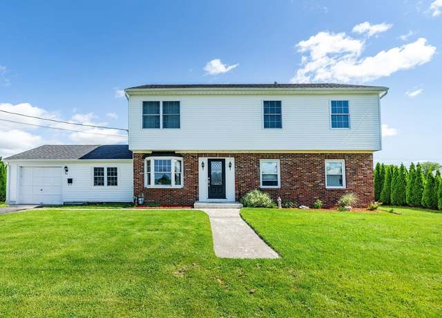 Property at 74 Brookhaven Dr, East Providence, RI 02914, 4 beds, 2.5 baths