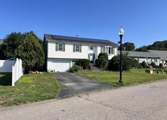 Property at 82 Susan St, New Bedford, MA 02745, 3 beds, 2 baths