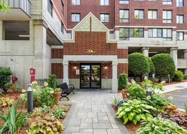 Property at 200 Ledgewood Dr #604, Stoneham, MA 02180, 2 beds, 2 baths