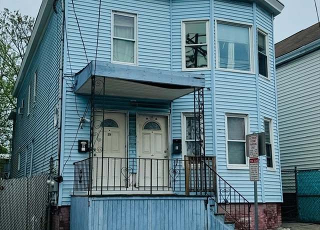 Property at 19 6th St, Chelsea, MA 02150, 8 beds, 2 baths