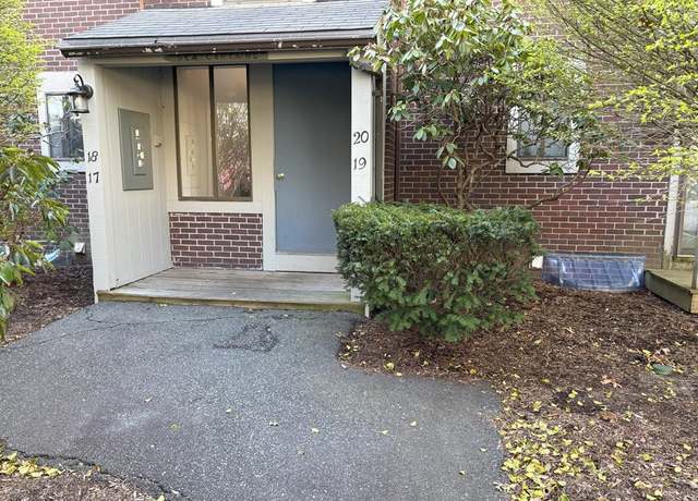 Property at 825 West Main St #17, Barnstable, MA 02601, 2 beds, 1.5 baths