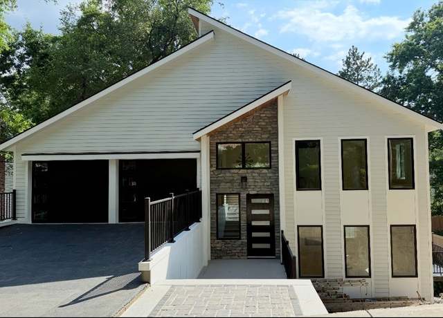 Property at 72 Wallis Rd, Brookline, MA 02467, 4 beds, 4.5 baths