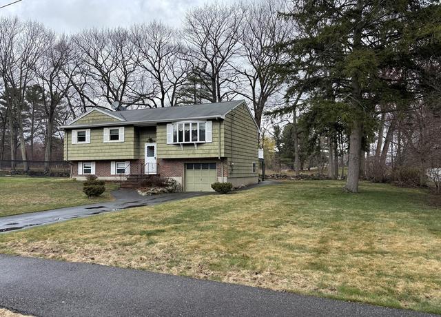 Property at 1 Overbrook, Middleton, MA 01949, 3 beds, 2 baths