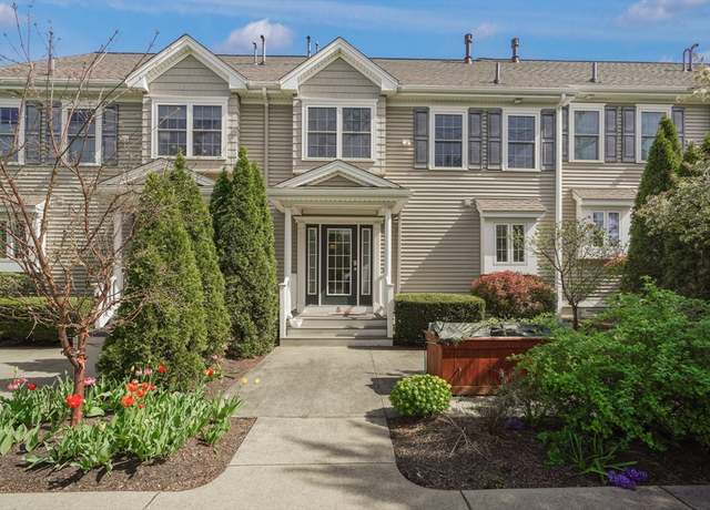 Property at 1284 County St #5, Attleboro, MA 02703, 3 beds, 2.5 baths