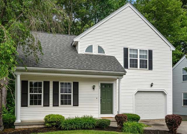 Property at 52 Meadowood Rd, North Andover, MA 01845, 3 beds, 2.5 baths
