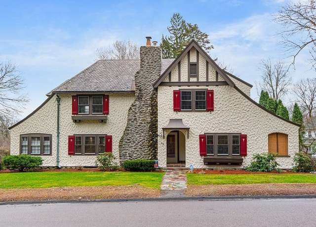 Property at 33 Flagg St, Worcester, MA 01602, 3 beds, 3 baths