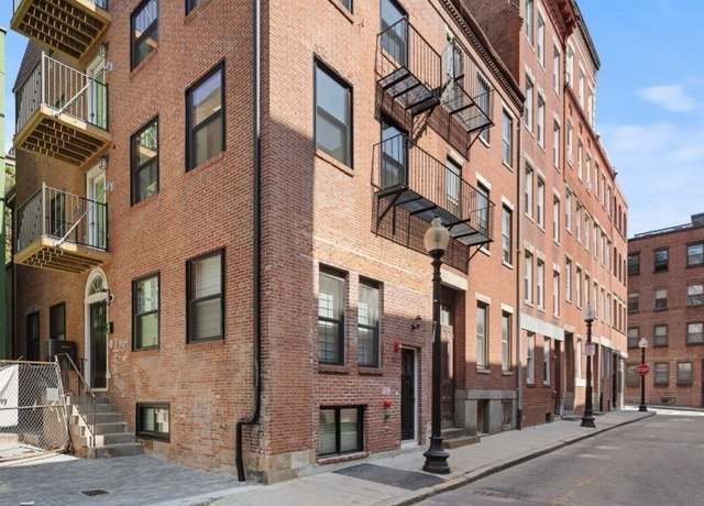 Property at 190 Salem St #2, Boston, MA 02113, 2 beds, 2 baths