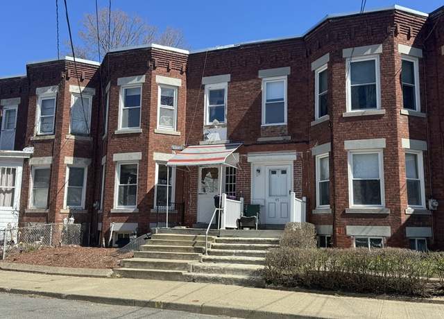 Property at 47 Davis St, Holyoke, MA 01040, 3 beds, 1.5 baths