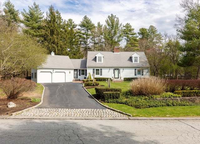 Property at 17 Whitmans Brook Dr, Easton, MA 02356, 3 beds, 2.5 baths
