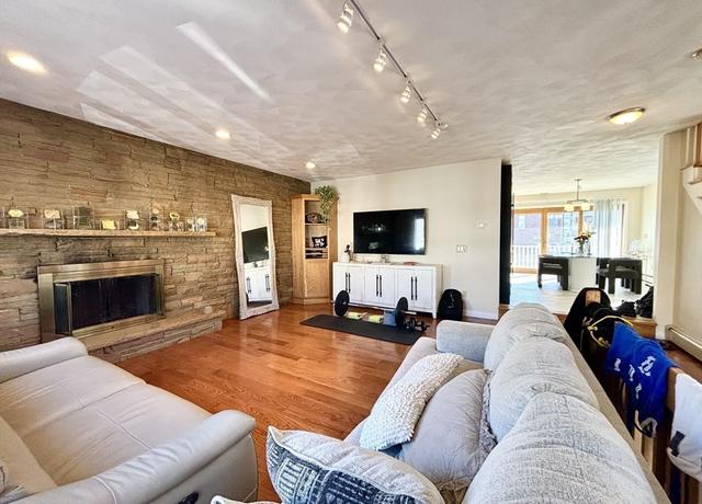 Property at 117-119 Marshall St, Revere, MA 02151, 8 beds, 5 baths
