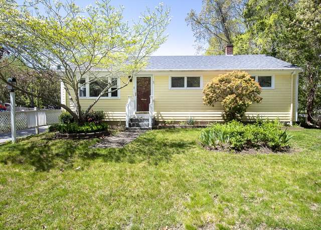 Property at 11 Parker St, Mattapoisett, MA 02739, 3 beds, 1 bath