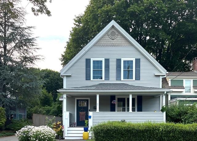 Property at 76 Dean Ave, Franklin, MA 02038, 3 beds, 2 baths