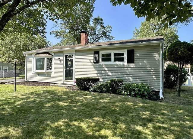 Property at 17 Rondeau Rd, Bellingham, MA 02019, 2 beds, 1 bath