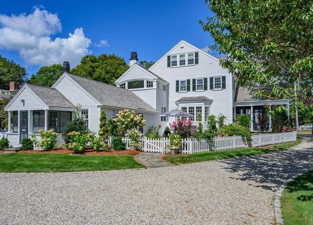 Property at 71 Main St, Falmouth, MA 02540, 5 beds, 4.5 baths