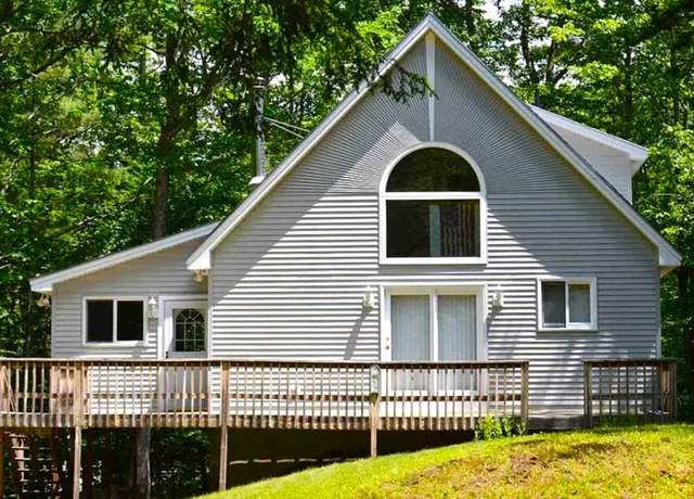 Property at 52 Geneve St, Moultonborough, NH 03254, 3 beds, 2 baths