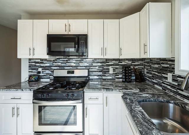 Property at 10 Clapp St Unit B, Worcester, MA 01610, 3 beds, 1.5 baths
