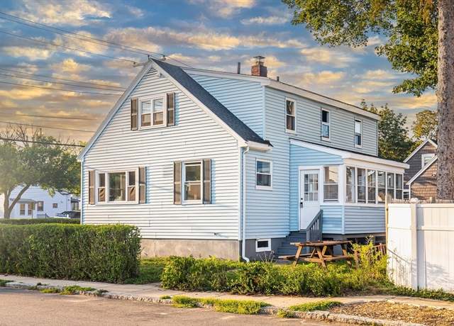 Property at 27 E Collins St, Salem, MA 01970, 4 beds, 2 baths