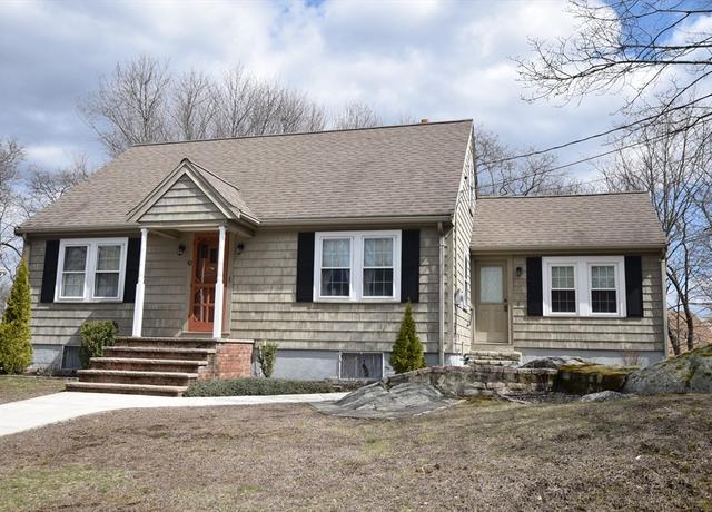 Property at 42 Herbert St, Wakefield, MA 01880, 2 beds, 1 bath
