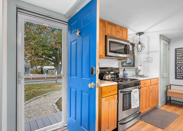 Property at 22 Wixon Rd, Dennis, MA 02639, 2 beds, 1 bath