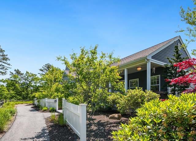 Property at 3 Hatherly Rise #3, Plymouth, MA 02360, 2 beds, 2 baths