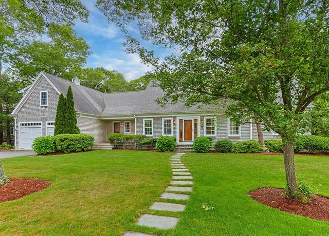 Property at 19 Angus Way, Barnstable, MA 02632, 3 beds, 4.5 baths