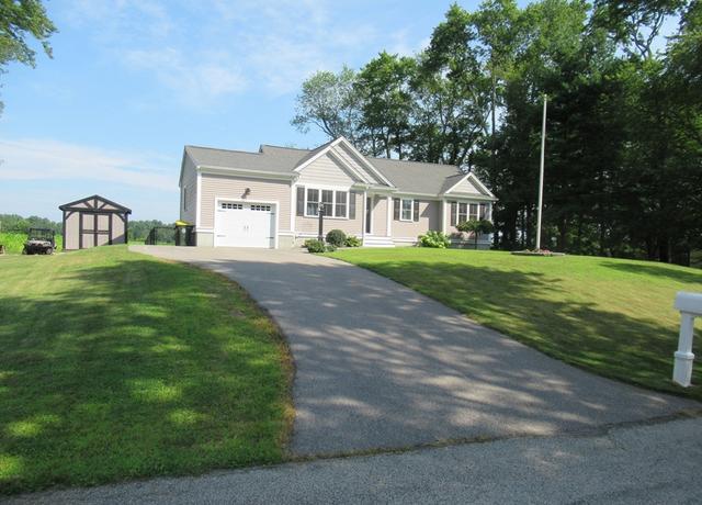 Property at 7 Fleetwood Rd, Bellingham, MA 02019, 2 beds, 2 baths