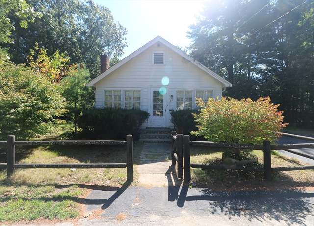Property at 27 Henry St, Sharon, MA 02067, 3 beds, 1 bath