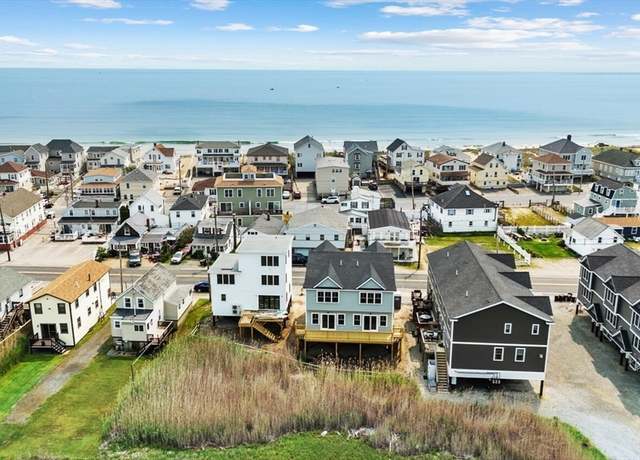 Property at 77 N End Blvd #2, Salisbury, MA 01952, 3 beds, 2.5 baths