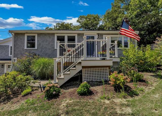 Property at 30 Manomet Ave, Plymouth, MA 02360, 3 beds, 2.5 baths