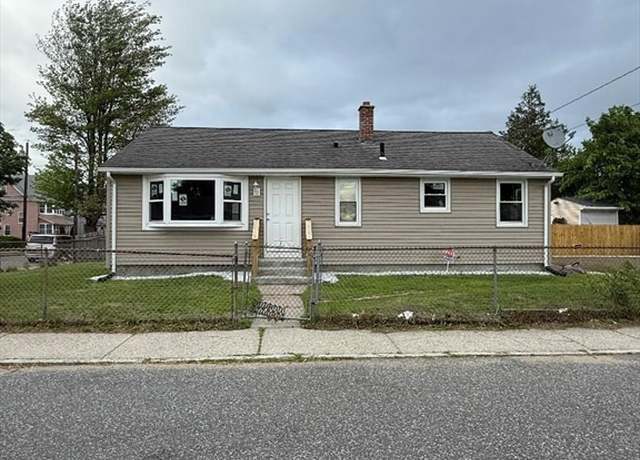 Property at 45 Penacook St, Springfield, MA 01104, 3 beds, 1 bath