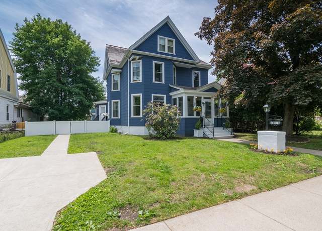 Property at 61 Fairfield Ave, Holyoke, MA 01040, 5 beds, 2.5 baths