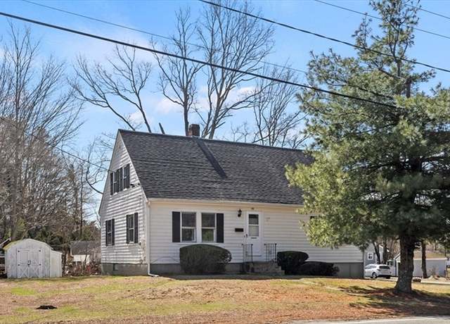 Property at 370 North Ave, Rockland, MA 02370, 4 beds, 1.5 baths