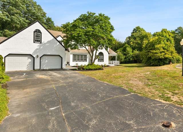 Property at 24 Country Club Dr #24, Plymouth, MA 02360, 4 beds, 3.5 baths