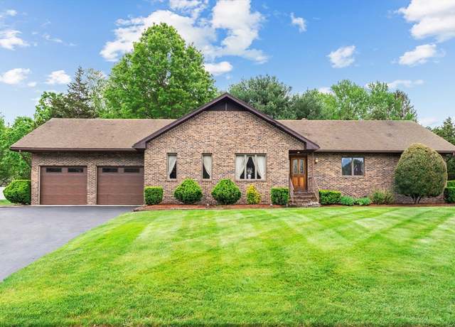 Property at 29 Pheasant Ridge Rd, Seekonk, MA 02771, 3 beds, 2 baths