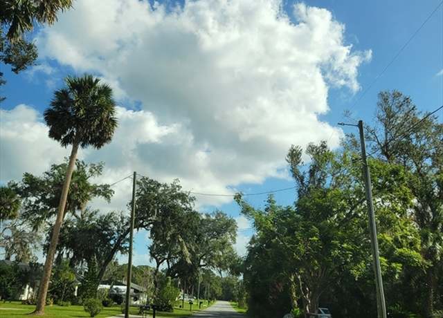 Property at 8 Santiago Rd, Debary, FL 32713