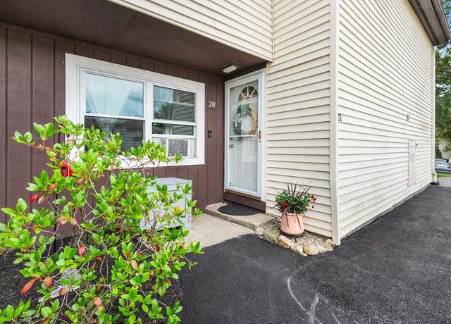 Property at 28 Powderhouse Ct #28, Amesbury, MA 01913, 3 beds, 1.5 baths