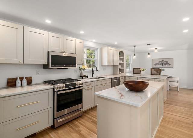 Property at 110 Westover Pkwy, Norwood, MA 02062, 4 beds, 2.5 baths