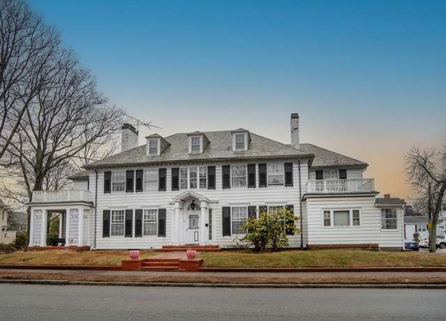 Property at 190 Ocean St, Lynn, MA 01902, 5 beds, 4.5 baths