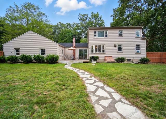 Property at 882 Glendale Rd, Wilbraham, MA 01095, 4 beds, 3 baths