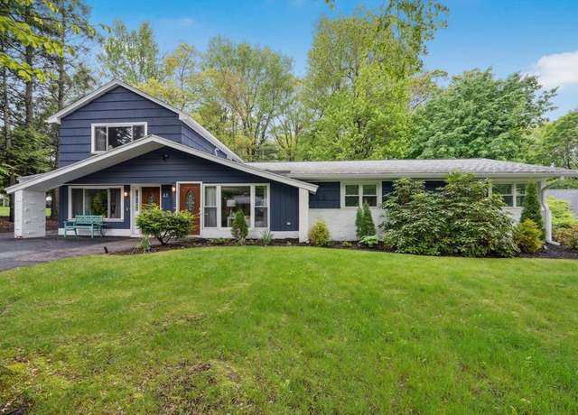 Property at 41 Dick Dr, Worcester, MA 01609, 5 beds, 2.5 baths