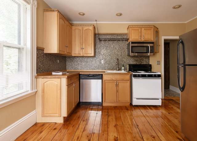 Property at 327 Lafayette St #2, Salem, MA 01970, 3 beds, 1 bath