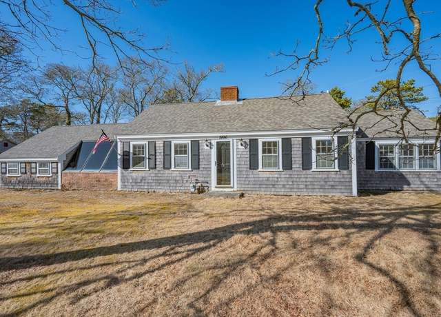 Property at 1996 Main St, Chatham, MA 02633, 3 beds, 2 baths