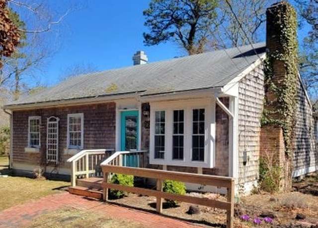 Property at 66 Elaine Rd, Barnstable, MA 02601, 3 beds, 2 baths