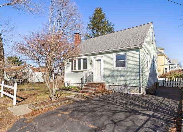 Property at 32 Leonard Rd, Melrose, MA 02176, 4 beds, 1 bath