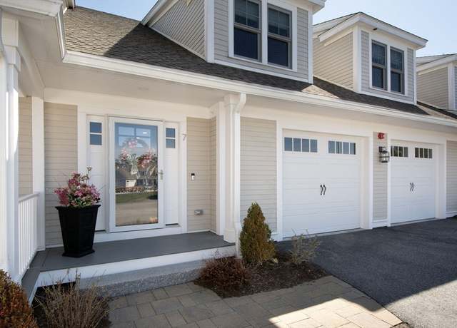 Property at 7 Snowy Owl Ln #7, Marshfield, MA 02050, 2 beds, 3.5 baths