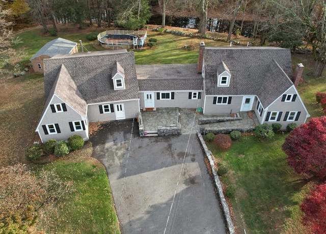 Property at 122 Park St, North Reading, MA 01864, 3 beds, 1.5 baths