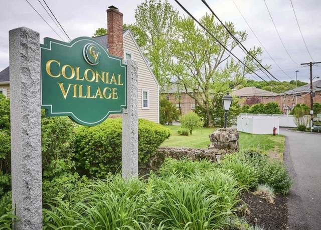 Property at 3 Colonial Village Dr #10, Arlington, MA 02476, 2 beds, 1 bath